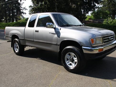 Used 1997 Toyota T100 SR5 AWD/4WD image 2