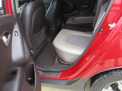 Used 2013 Hyundai Tucson GLS FWD image 21