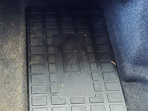 Used 2022 Lincoln Nautilus Reserve w/ Equipment Group 201A image 23