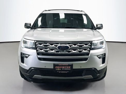 Used 2019 Ford Explorer XLT w/ Equipment Group 202A image 4
