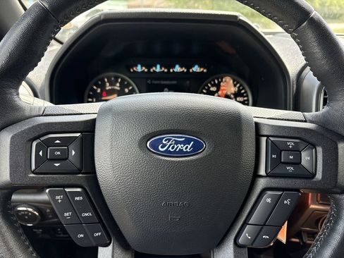 Used 2018 Ford F150 XLT w/ Equipment Group 302A Luxury AWD/4WD image 12