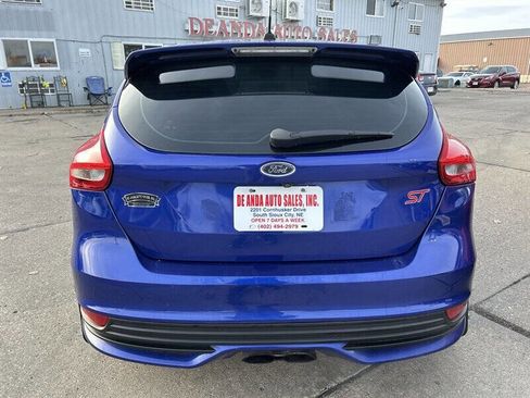 Used 2015 Ford Focus ST image 4