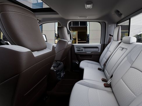 New 2026 RAM 3500 Laramie AWD/4WD image 23