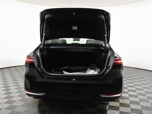 Used 2026 BMW 530i xDrive w/ Premium Package image 38