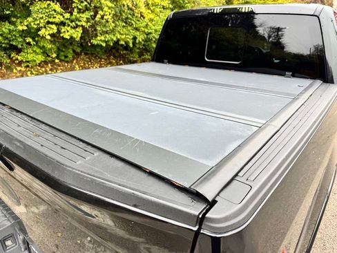 Used 2015 Ford F150 Lariat image 14