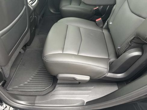 Certified 2024 Cadillac XT6 Premium Luxury AWD/4WD image 29