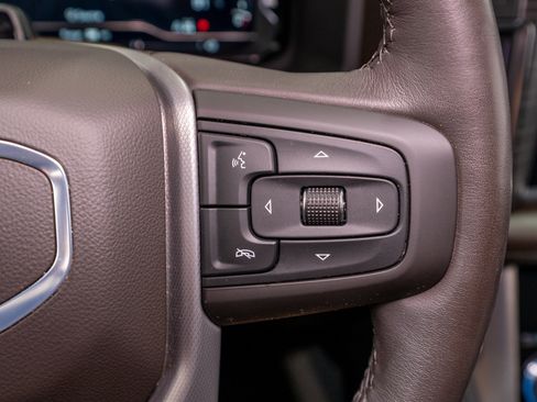 Used 2024 GMC Yukon XL Denali w/ Advanced Technology Package AWD/4WD image 29