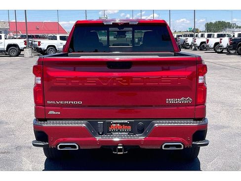 Used 2024 Chevrolet Silverado 1500 High Country AWD/4WD image 4