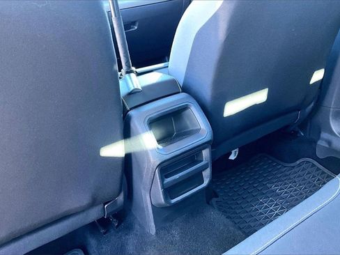 Used 2023 Volkswagen Taos S image 25