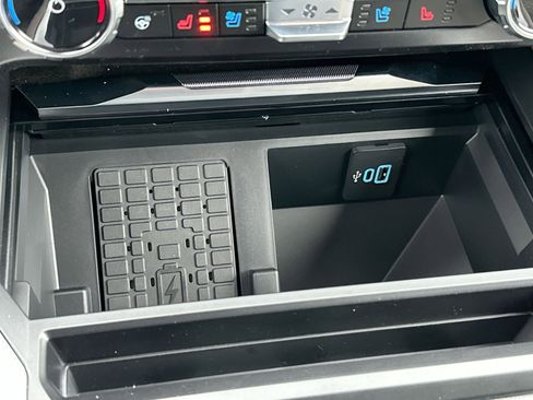 New 2026 Ford F450 Platinum w/ Platinum Plus Package image 33