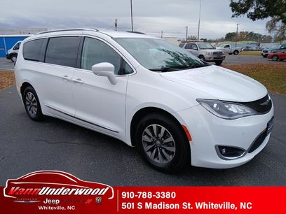 Used 2020 Chrysler Pacifica Touring-L Plus