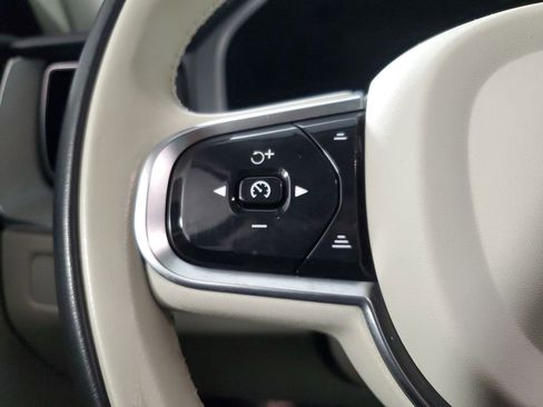 Certified 2024 Volvo XC60 B5 Plus image 27