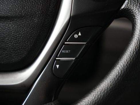 Used 2017 Honda Pilot EX image 16