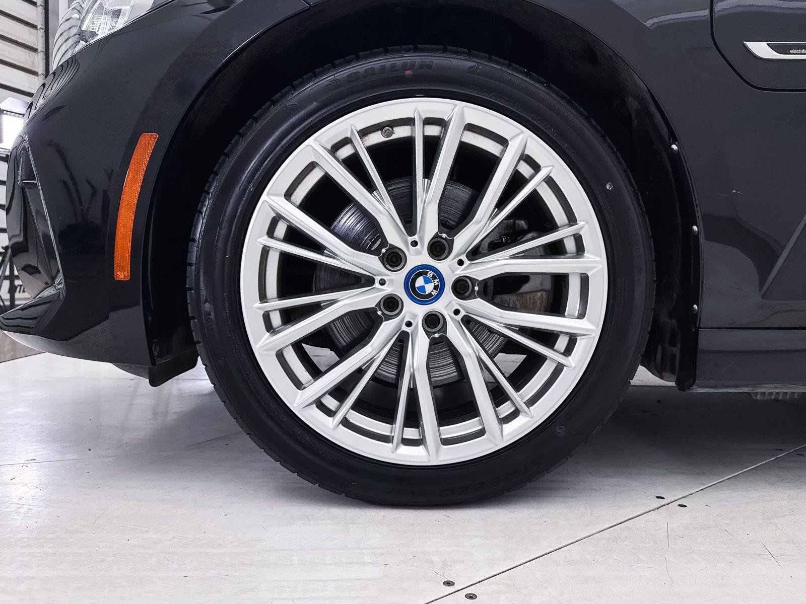 Used 2023 BMW 330e RWD image 18