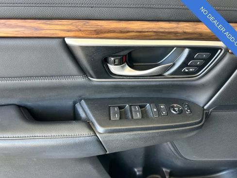 Used 2022 Honda CR-V Touring image 11