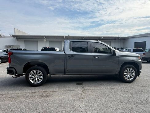 Used 2020 Chevrolet Silverado 1500 Custom w/ Custom Value Package image 8