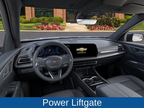 New 2026 Chevrolet Traverse LT image 15