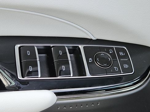 New 2025 Cadillac Lyriq Sport image 21