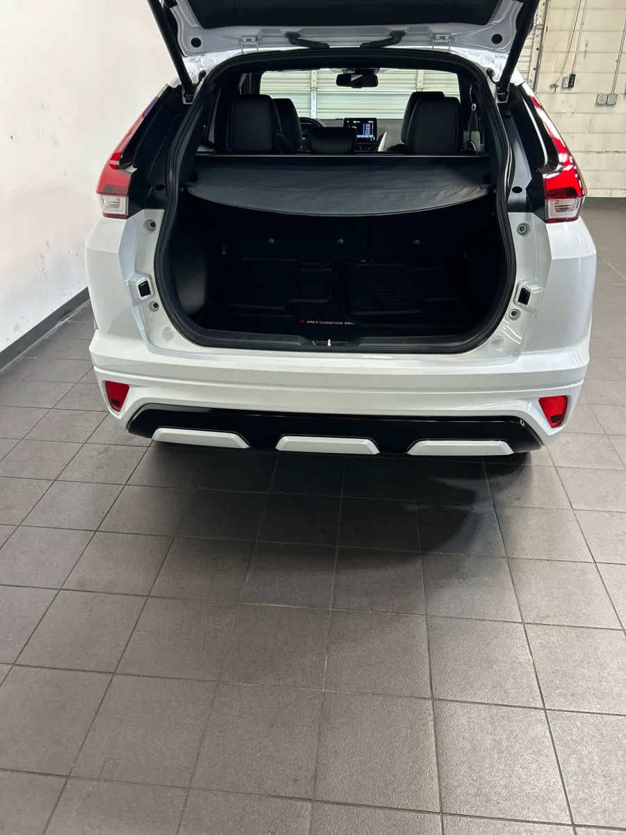 Used 2024 Mitsubishi Eclipse Cross SEL AWD/4WD image 10