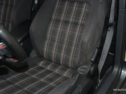 Used 2011 Volkswagen GTI 2-Door FWD image 17