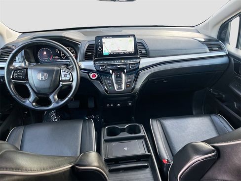 Used 2025 Honda Odyssey Touring image 23