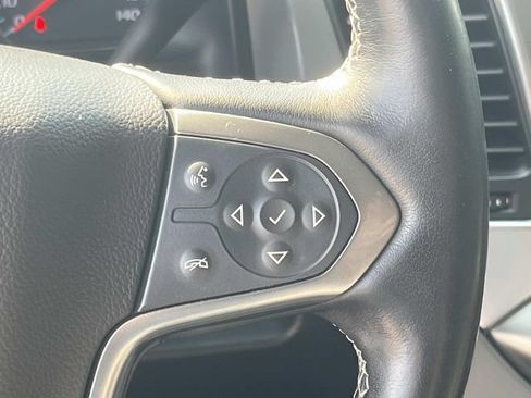 Used 2019 Chevrolet Suburban LT AWD/4WD image 44