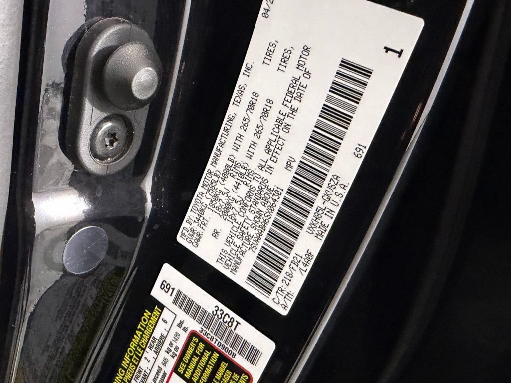 Used 2025 Toyota Sequoia SR5 AWD/4WD image 33