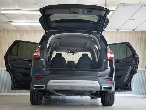 Used 2025 Honda Pilot Touring image 41