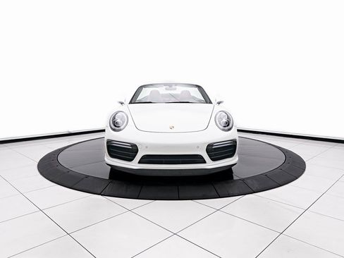 Used 2019 Porsche 911 Turbo S image 21