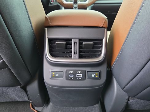 Certified 2025 Subaru Outback Touring XT image 12