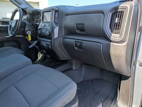 Used 2021 Chevrolet Silverado 1500 Custom image 22