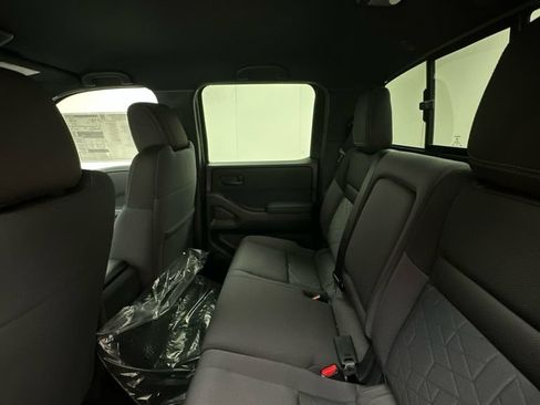 New 2026 Nissan Frontier SV w/ SV Convenience Package AWD/4WD image 10