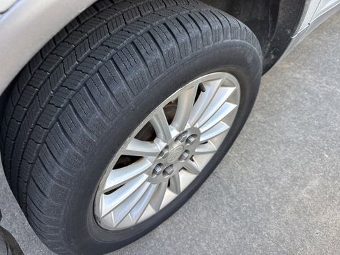 Used 2012 Buick Enclave Convenience image 9