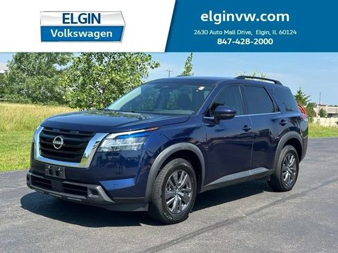 Used 2022 Nissan Pathfinder SV AWD/4WD image 1