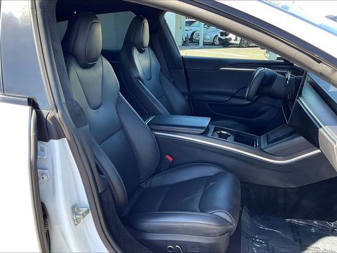 Used 2021 Tesla Model S Plaid image 25