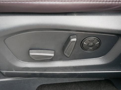 Used 2025 Ford Explorer Platinum w/ LUX Leather Package AWD/4WD image 20