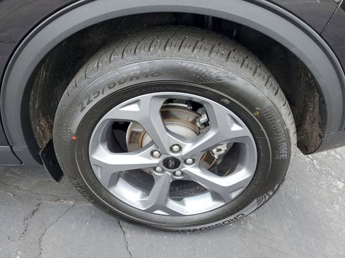 Used 2025 Ford Escape ST-Line image 32