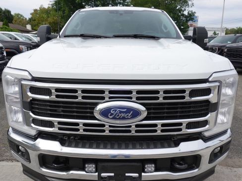 Used 2024 Ford F250 XLT image 6