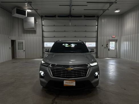 Used 2023 Chevrolet Traverse Premier AWD/4WD image 3