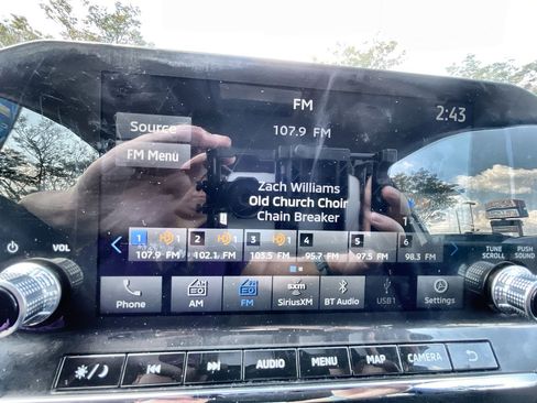 Used 2023 Mitsubishi Outlander SE image 13