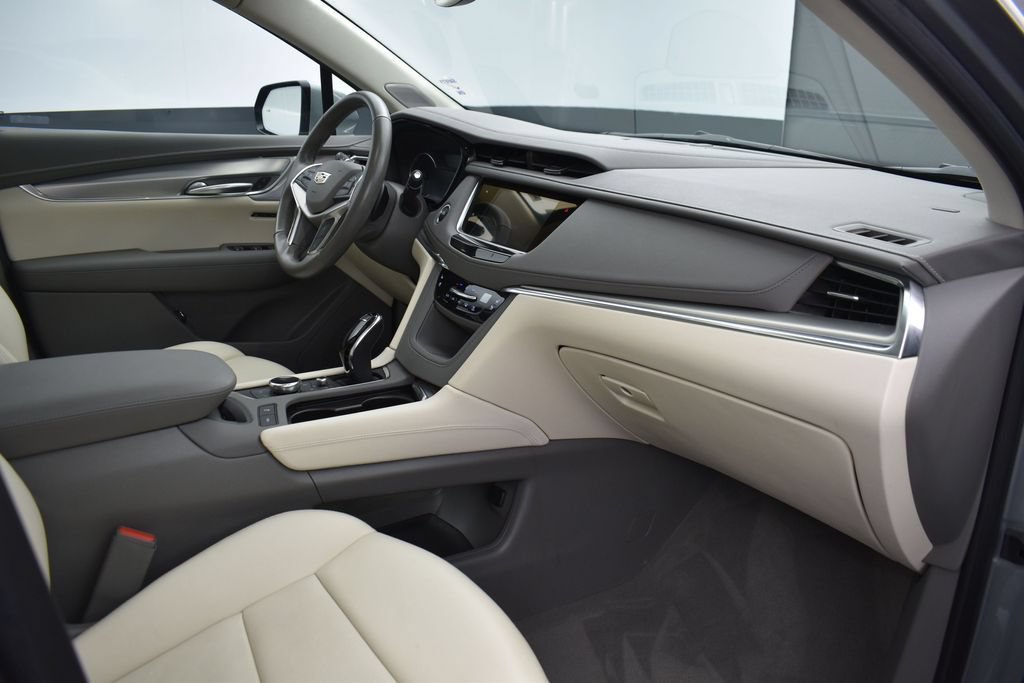 Certified 2024 Cadillac XT5 Premium Luxury AWD/4WD image 34
