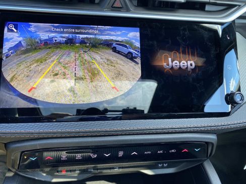 New 2026 Jeep Cherokee Limited AWD/4WD image 11