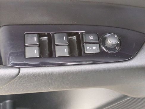Used 2021 MAZDA CX-5 Touring image 13