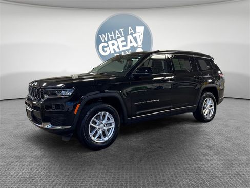 Used 2023 Jeep Grand Cherokee L Laredo image 8