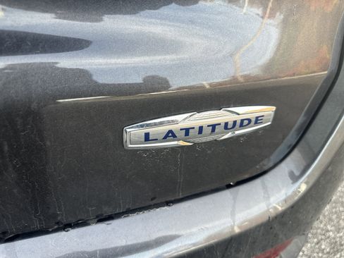 Used 2021 Jeep Compass Latitude w/ Convenience Group image 6