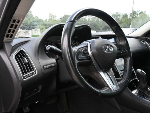 Used 2018 INFINITI Q50 Luxe AWD/4WD image 16