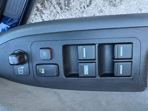 Used 2004 Honda Accord LX image 23