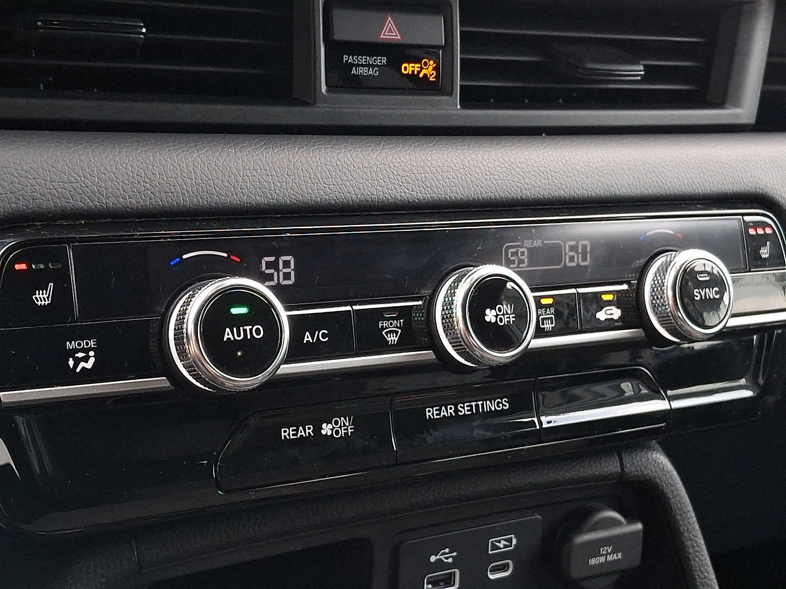 Used 2025 Honda Pilot Sport image 14
