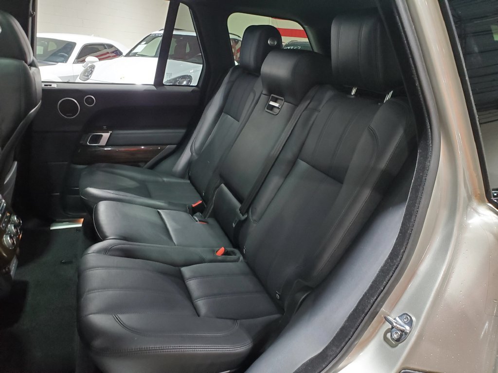 Used 2017 Land Rover Range Rover Supercharged AWD/4WD image 24
