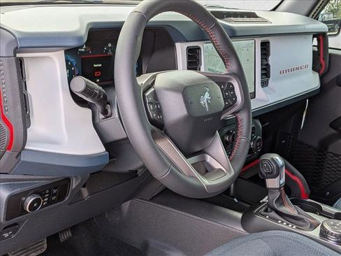 New 2026 Ford Bronco Heritage Edition image 3